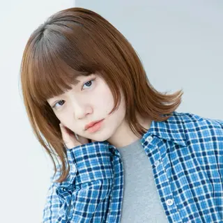 ミディアム TRICCA 銀座所属・奏羽　"ショート ・ボブ ・レイヤー"のヘアスタイル