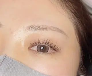 マツエク・マツパ Arms nail&eyelash 汐入店所属・🔱♡EMI ♡🔱のマツエク・マツパデザイン