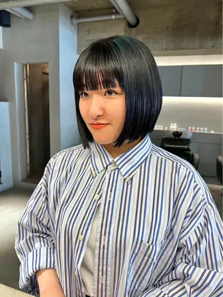 カラー 中村 衣里のヘアスタイル