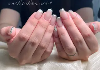 ネイル nailsalon vi+新人LiLiのネイルデザイン