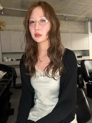 カラー 植木 まりなのヘアスタイル