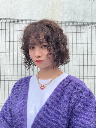 ミディアム パーマ tomo🍒パーマ ハイトーン似合わせのヘアスタイル