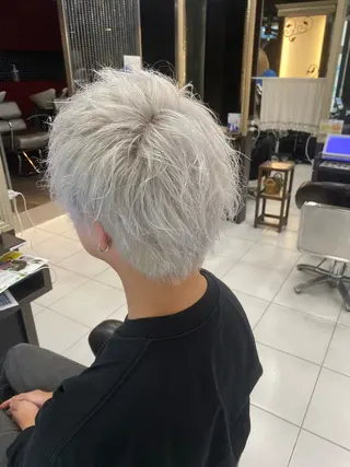 カラー メンズ ホワイト/店長/カラ ー講師/錦糸町/岩崎のヘアスタイル