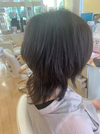 ミディアム カラー 美容しょうへいの店所属・吉川 茉由子のマツエク・マツパデザイン