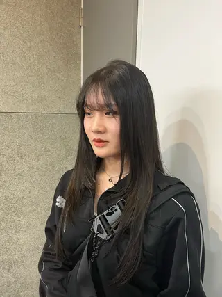 ロング カラー riko／ SYS by fitのヘアスタイル