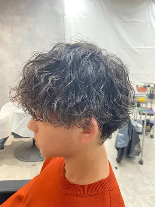 パーマ メンズ メンズサロンANDY 御堂筋なんば店所属・大阪メンズヘアのプロ 高橋 直希のヘアスタイル