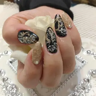 ネイル エステとネイル ローズコンフォートのネイルデザイン