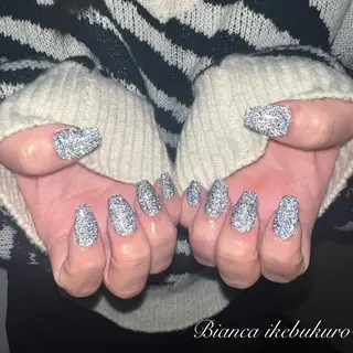 ネイル SATO 🎠🫧 痛ネイル/3Dパーツのネイルデザイン
