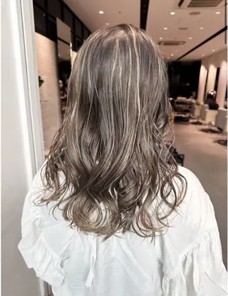 ロング カラー 髪質改善/ブリーチ 特化🧡田中颯士のヘアスタイル