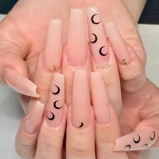 ネイル VOGUE ×SWANのネイルデザイン