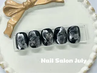 ネイル July モモのネイルデザイン