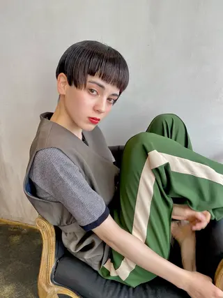 ショート ハイトーンカラー🍑 心斎橋のヘアスタイル