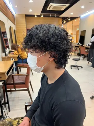 ショート パーマ メンズ メンズカット曲がる 縮毛矯正佐々木タクマのヘアスタイル