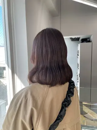 ミディアム カラー 愛莉/ラベンダー/ ベージュ/ブラウンのヘアスタイル