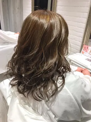 セミロング カラー Renatus店長 金子裕美のヘアスタイル