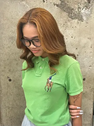 セミロング カラー 寺澤 花梨のヘアスタイル