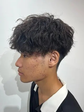 ショート パーマ メンズ 【店長】メンズ職人 短髪　ハイトーン🔥のヘアスタイル