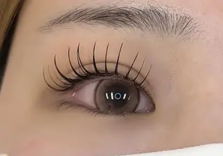 マツエク・マツパ eminy lash 【エミニーラッシュ】のマツエク・マツパデザイン