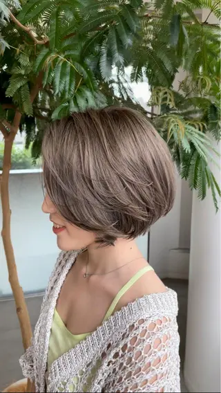 ショート カラー goshima nagisaのヘアスタイル