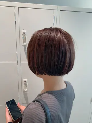 ミディアム カラー GO TODAY SHAiRE SALON 梅田店所属・柔らかくすみカラー ボブ/ショートのヘアスタイル