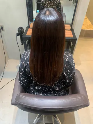 ロング AUBE 浅野のヘアスタイル