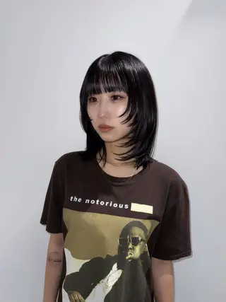 ミディアム 杏 華のヘアスタイル