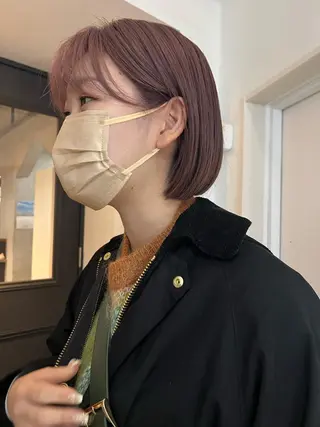 ショート カラー ツキノキ ミナのヘアスタイル