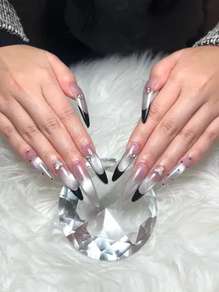 ネイル 井尻 紗菜のネイルデザイン