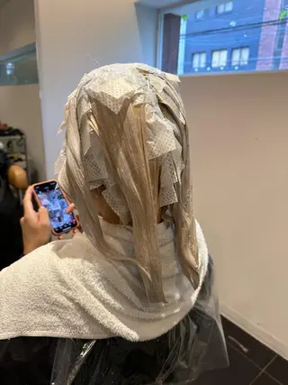 ミディアム カラー peakshair所属・艶々になる髪質改善 𝒀𝑼𝑻𝑶のヘアスタイル