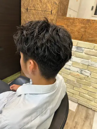 パーマ メンズ 加本 翼のヘアスタイル