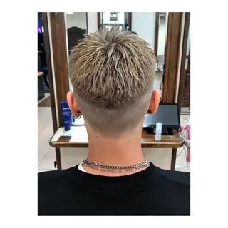 ショート カラー メンズ 白髪ぼかし脱白髪染め 大塚綾のヘアスタイル