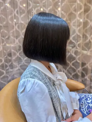 ミディアム カラー 髪質改善【縮毛矯正】 美髪ボブを量産する人のヘアスタイル