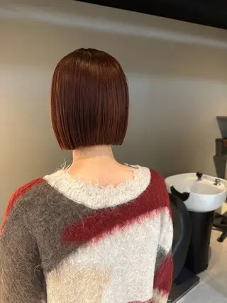 ミディアム ボブ、小顔レイヤー 暖色カラーほのか🍒のヘアスタイル