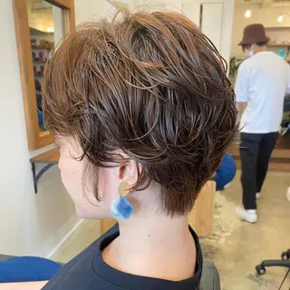 ショート カラー パーマ 丸岡 美穂のヘアスタイル