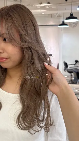 ロング カラー Lomalia Rukaのヘアスタイル