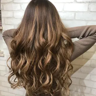 ミディアム 🦄コグレケンタピ ンクカラー🎨パーマのヘアスタイル