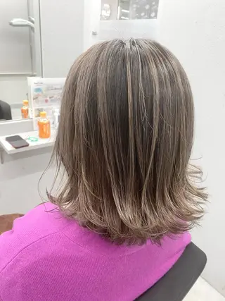 ミディアム ミルクティーカラー 🌈店長クボのヘアスタイル