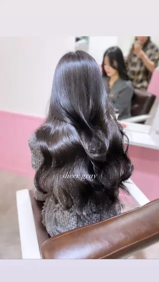 ロング 髪質改善韓国レイヤー SHIORI🦋のヘアスタイル