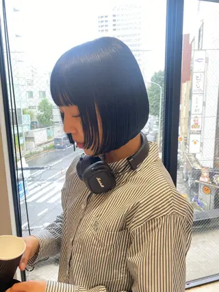 ショート カラー 艶髪/ダークトーン 🩶丸山日向のヘアスタイル