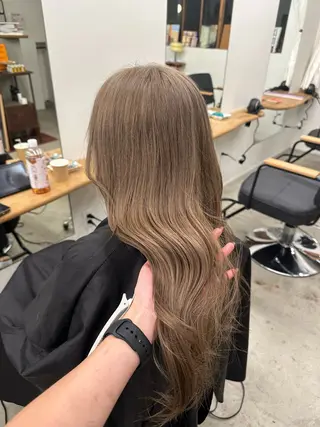 ロング カラー tonari所属・透明感カラー/中崎町 fukaのヘアスタイル