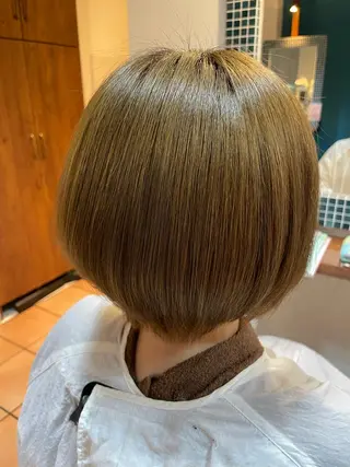 ショート カラー マツエク・マツパ EARTH大宮駅前店所属・吉田 瑛美のヘアスタイル