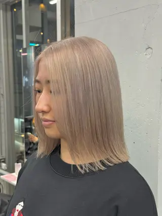 ショート カラー ザクザクレイヤー 🍀/ブリーチ/小田のヘアスタイル