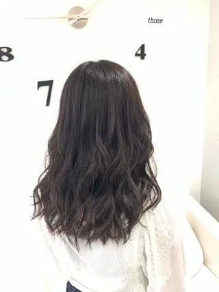 セミロング カラー 松吉 純平のヘアスタイル