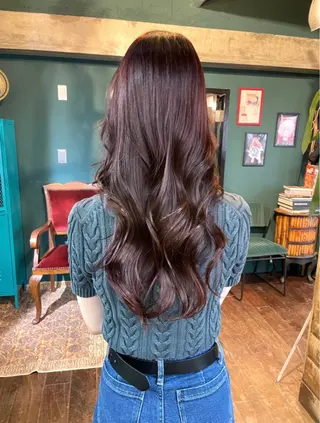 ロング カラー vivre libre所属・仲村 真里奈のヘアスタイル