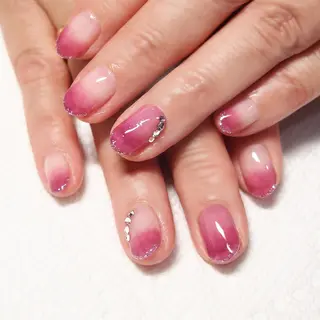 ネイル 山田 麻衣のネイルデザイン