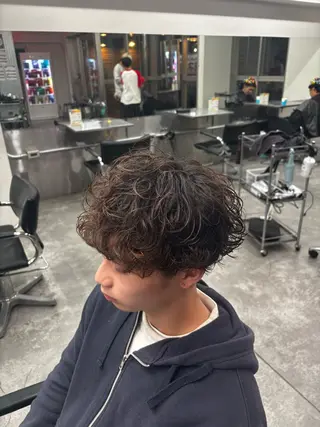 パーマ メンズ メンズ特化✨️ 韓国風パーマ🔥一八のヘアスタイル
