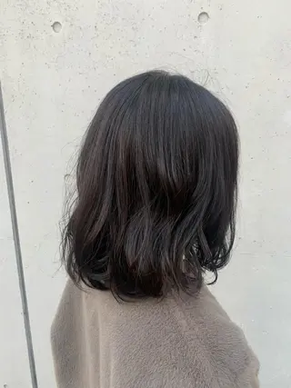 ミディアム カラー パーマ putri 川邉 優花のヘアスタイル
