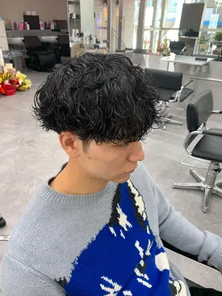 ショート カラー パーマ ヘアアレンジ メンズ キッズ ネイル マツエク・マツパ アイブロウ メンズ人気NO,1 Genieジーニーのヘアスタイル