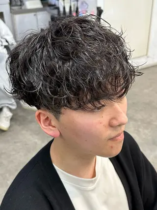 パーマ メンズ fifth men's原宿所属・fifth/原宿/ シャドウパーマ/カズのヘアスタイル