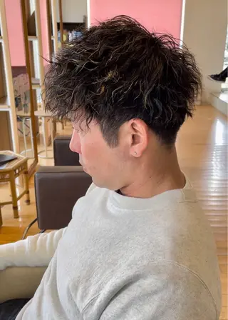 パーマ メンズ エアフローアンビシャン所属・村松 寛太のヘアスタイル